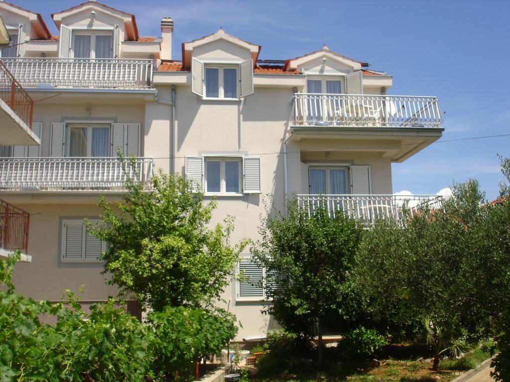 Apartments Gardijan โวดีเซ ภายนอก รูปภาพ